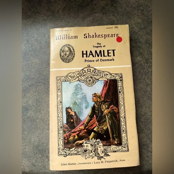 Hamlet Book - Picture 1 of 1